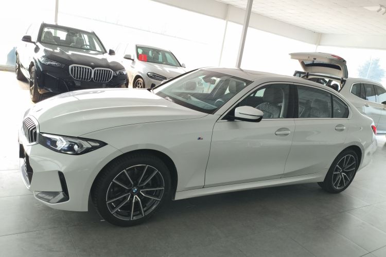 宝马3系 2024款 320Li M运动套装车身外观4