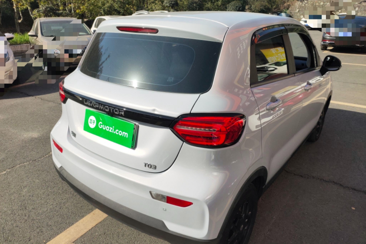 零跑汽车 零跑T03 2023款 310轻享版车身外观7