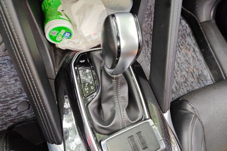 雷诺 科雷傲 2017款 2.5L 四驱至尊版局部细节18