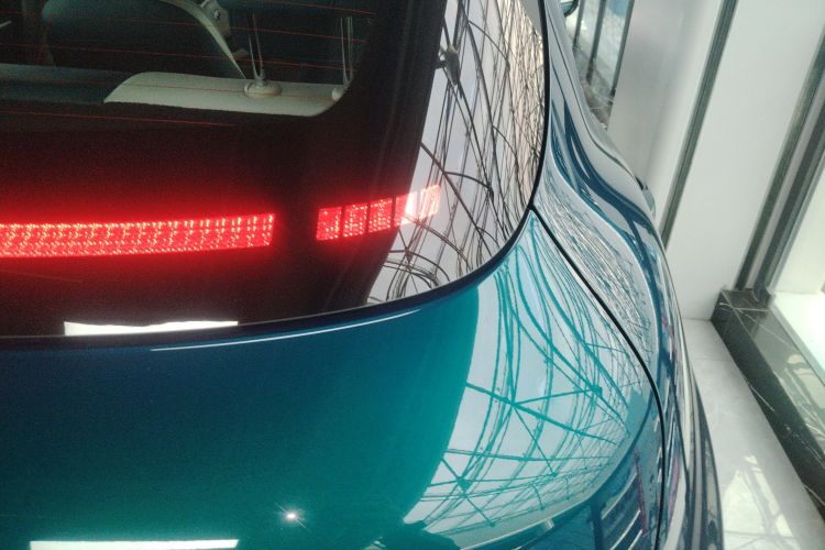 欧拉好猫 2023款 401km标准续航 豪华型 磷酸铁锂车身外观9