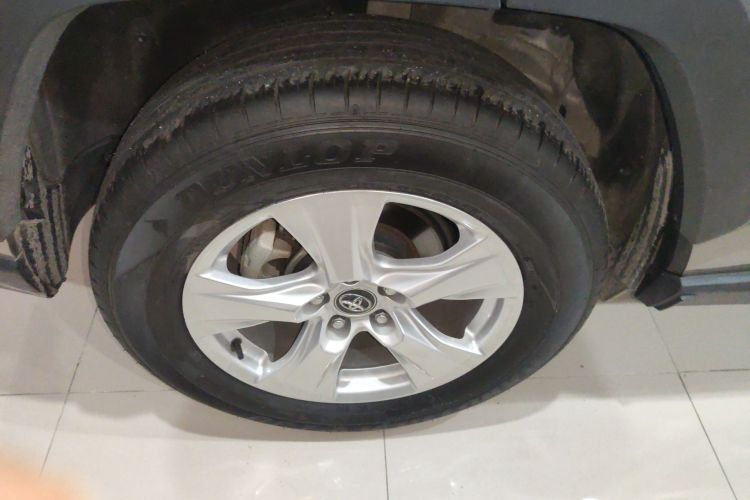 丰田 RAV4荣放 2024款 2.0L CVT两驱都市版车身外观6003