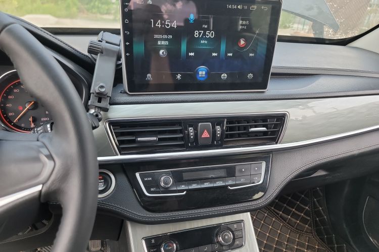 汉腾汽车 汉腾X5 2018款 1.5L 手动精英版局部细节16