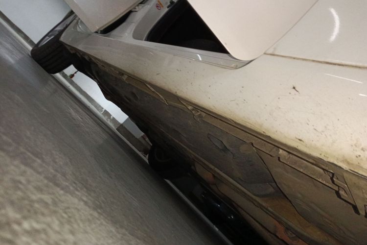 丰田 锐志 2013款 2.5S 菁锐版局部细节9001