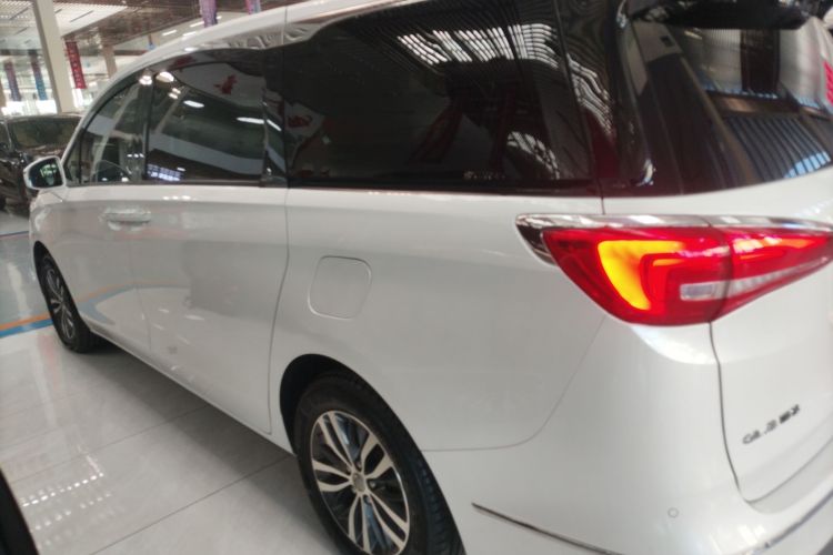 别克GL8 2017款 ES 28T 豪华型 国V车身外观4