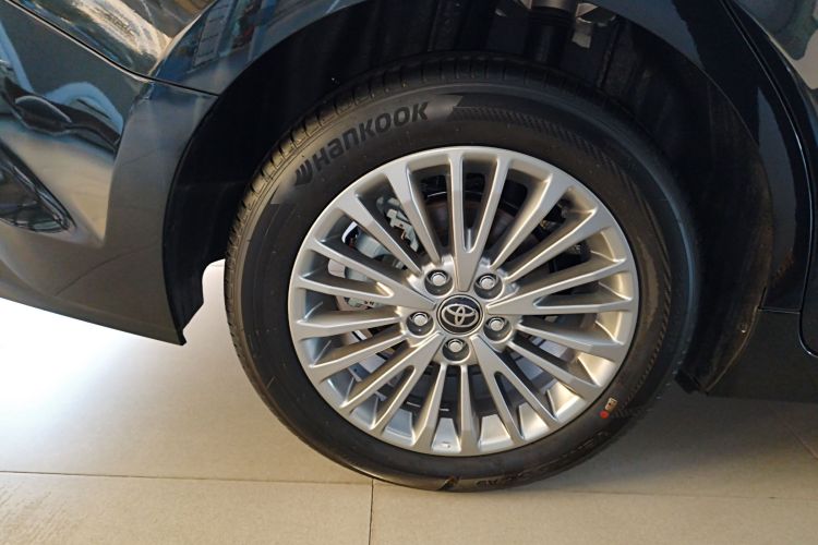 丰田 凯美瑞 2024款 双擎 2.0HGVP 豪华版车身外观6008