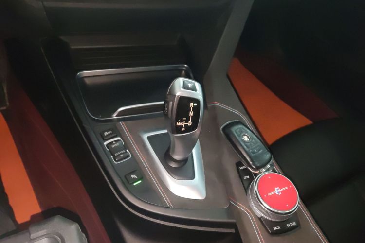 宝马3系GT 2020款 320i M运动套装局部细节18