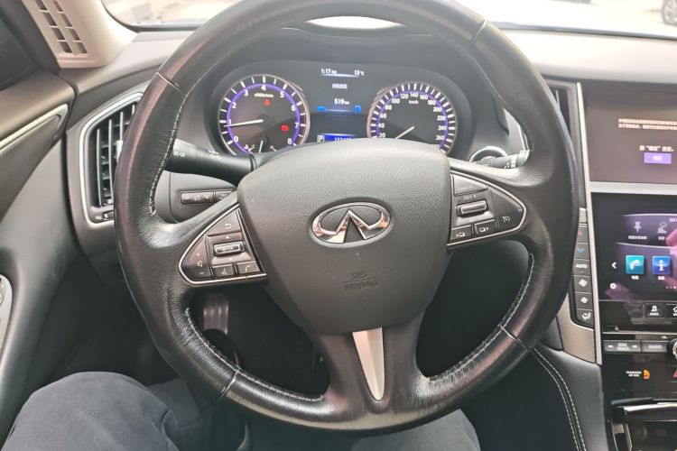 英菲尼迪Q50L 2016款 2.0T 进取版中控内饰13