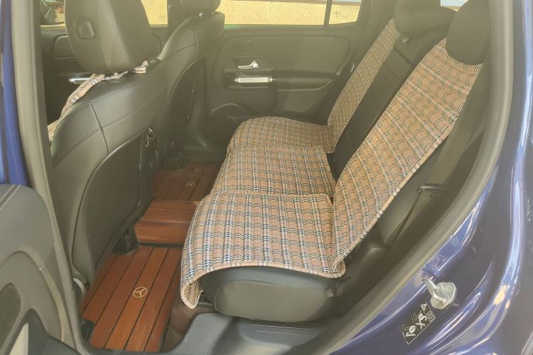 奔驰GLB 2020款 GLB 200 动感型中控内饰7004