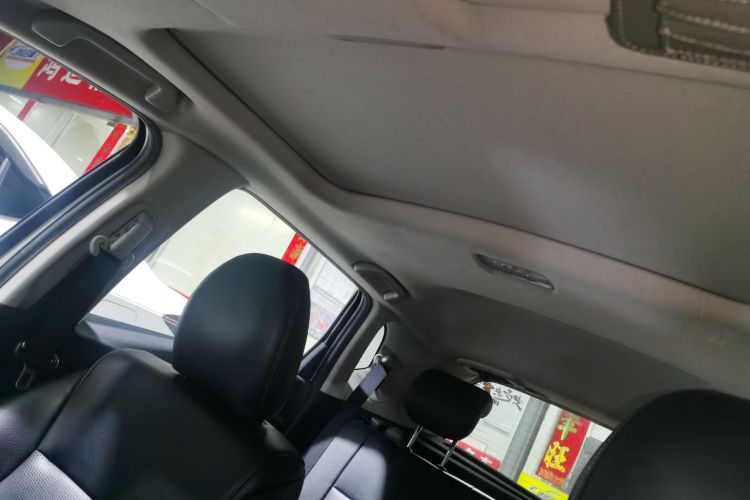 本田 飞度 2018款 1.5L CVT舒适天窗版局部细节22