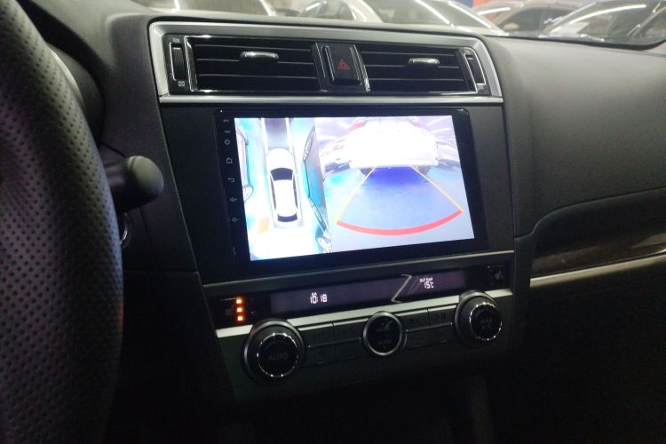 斯巴鲁 傲虎 2016款 2.5i 豪华导航版中控内饰16