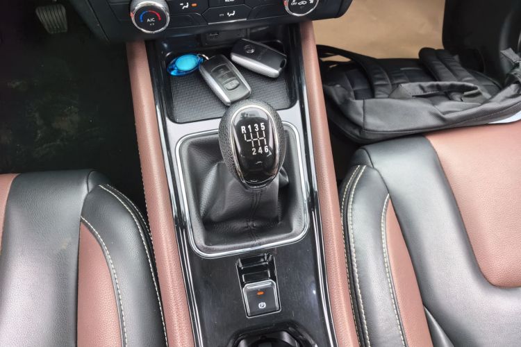 东风风光 风光580 2017款 1.5T 手动豪华型中控内饰18