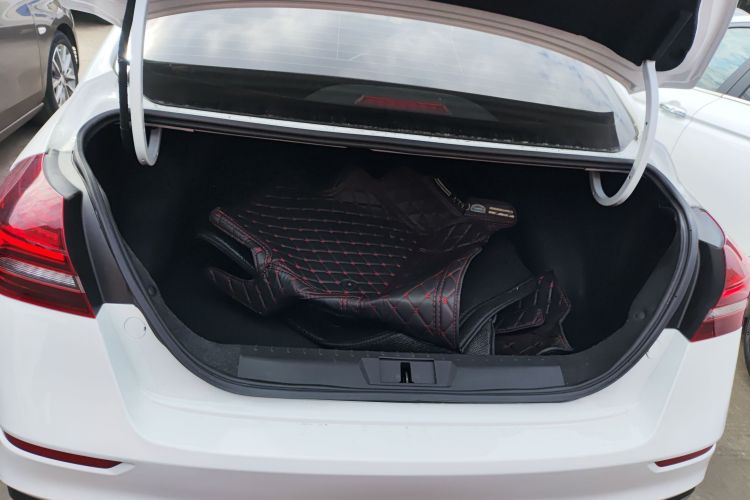 吉利汽车 帝豪 2021款 UP 1.5L CVT舒适型机舱底盘23