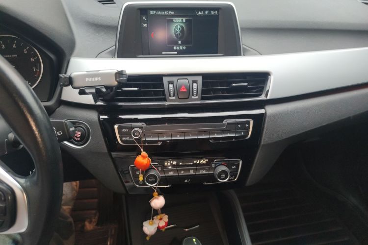 宝马X1 2018款 sDrive18Li 时尚型中控内饰16
