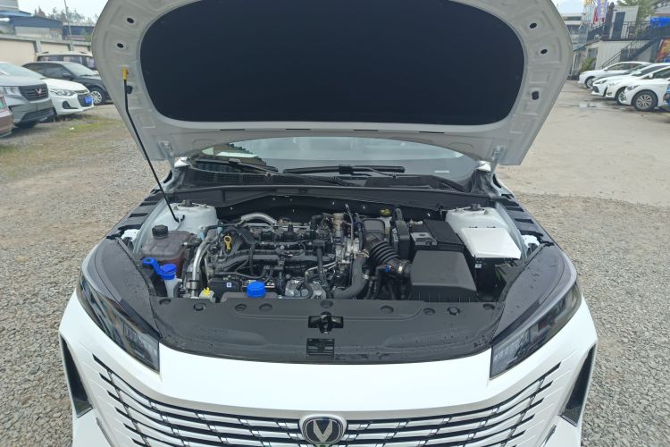 长安 逸动 2025款 蓝鲸 1.5T 500Bar尊贵型局部细节24