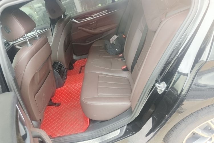 宝马5系 2019款 525Li M运动套装中控内饰21