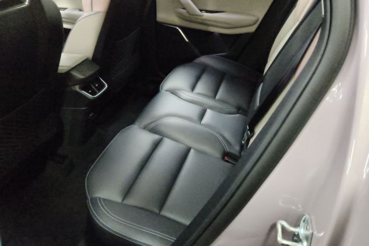 领克06 2023款 Remix 1.5T Shero中控内饰21