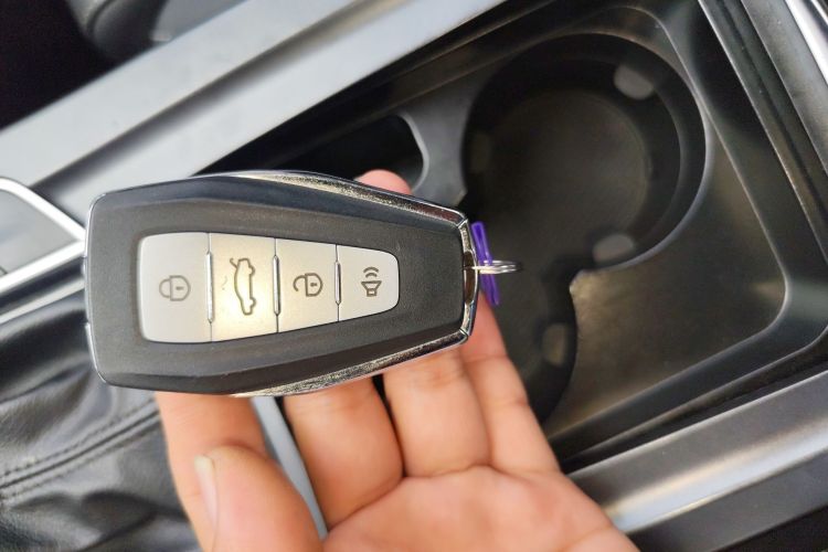 吉利汽车 帝豪 2020款 1.5L CVT豪华型中控内饰7001