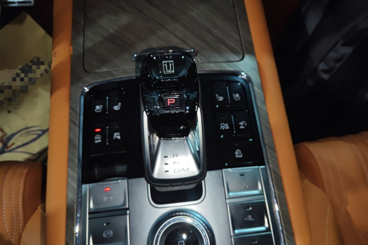 坦克500 2022款 3.0T 商务版 造境型 7座局部细节18