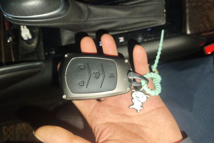 凯迪拉克XTS 2018款 28T 技术型中控内饰11