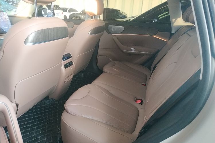 零跑汽车 零跑C11 2026款 增程 300激光雷达智尊版中控内饰7004