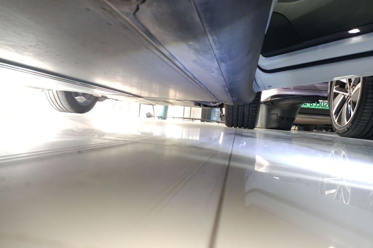 特斯拉 Model Y 2022款 改款 后轮驱动版局部细节9001