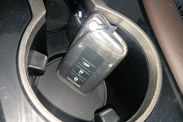 雷克萨斯RX 2016款 300 四驱典雅版 国V中控内饰11