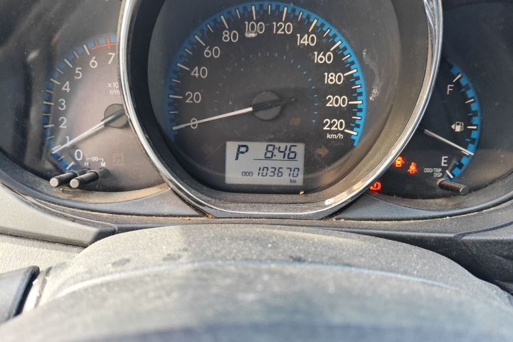 丰田 威驰FS 2017款 1.5L CVT锋驰版中控内饰15