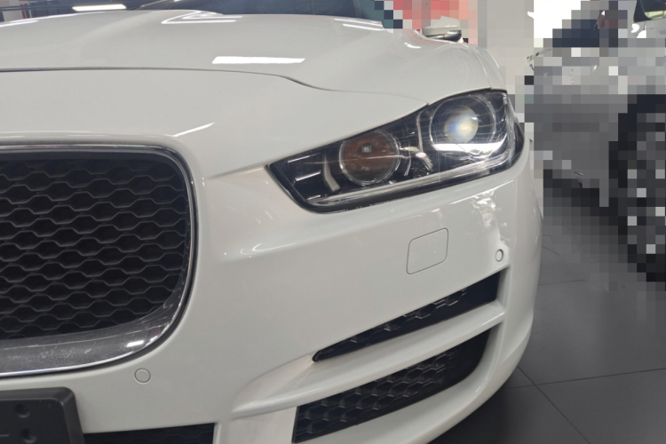 捷豹XEL 2018款 2.0T 200PS 尊享版局部细节36