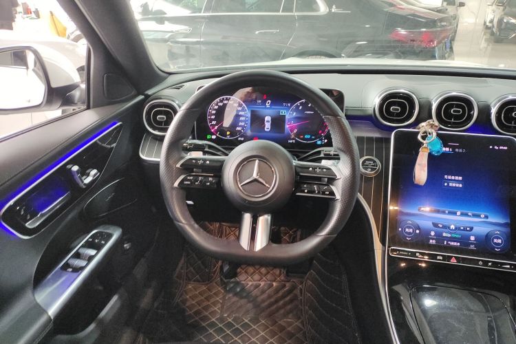 奔驰C级 2022款 C 200 L 运动版中控内饰13