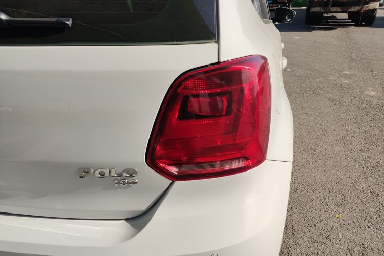 大众 Polo 2016款 1.6L 自动舒适型车身外观9