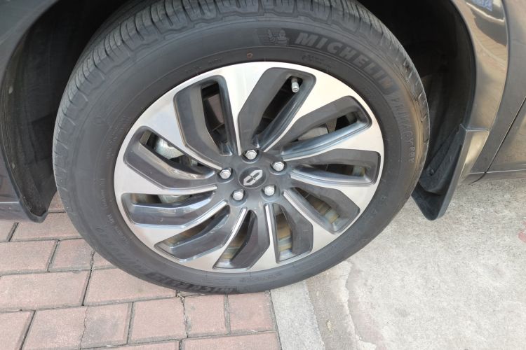 鸿蒙智行 问界M7 2024款 1.5T 后驱Plus版 5座车身外观6007