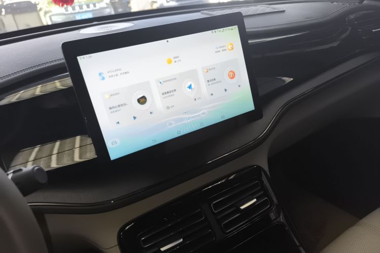 比亚迪 秦PLUS 2024款 荣耀版 DM-i 55KM领先型中控内饰16