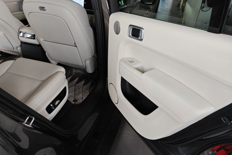 理想汽车 理想L9 2024款 Ultra中控内饰7005