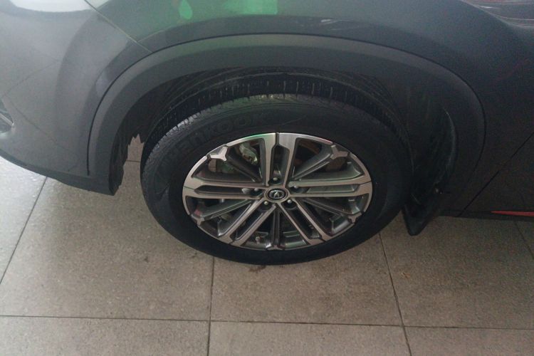 长安CS75 PLUS 2021款 1.5T 自动豪华型车身外观6007