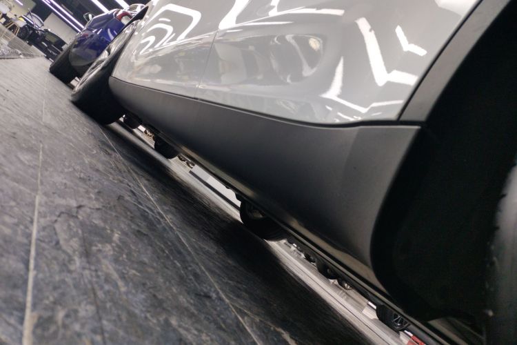 特斯拉 Model Y 2022款 改款 长续航全轮驱动版局部细节9002