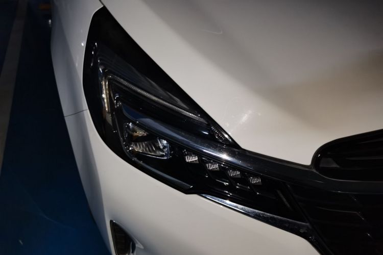 别克GL8 2022款 陆上公务舱 652T 豪华型车身外观6006