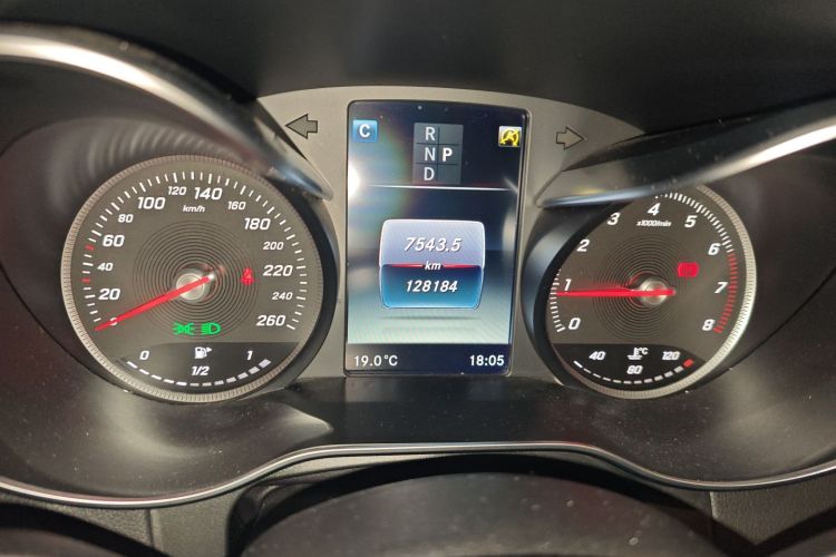 奔驰GLC 2016款 GLC 200 4MATIC中控内饰15