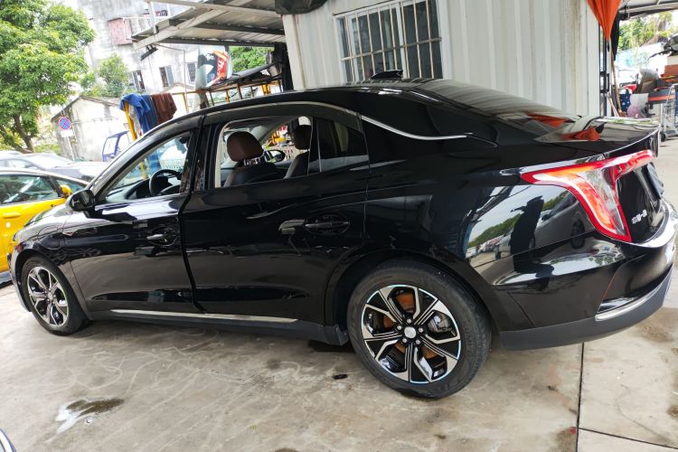 红旗E-QM5 2021款 网约充电 基础版 4座车身外观6001