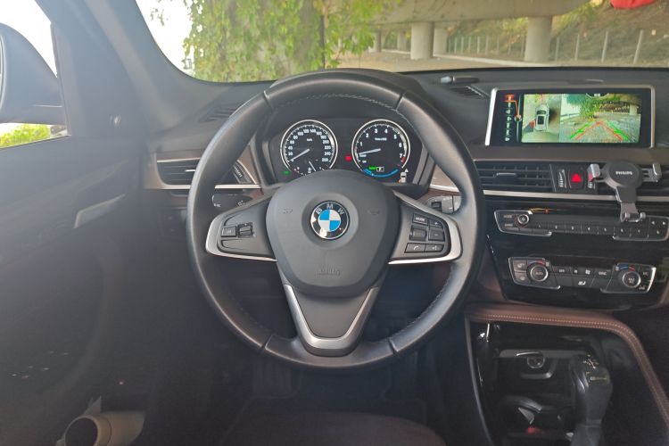 宝马X1新能源 2019款 xDrive25Le 豪华型中控内饰13