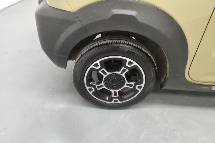 吉利银河 2024款 200km 熊猫骑士车身外观6008