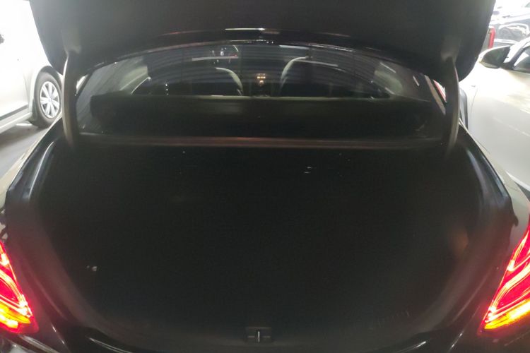 奔驰C级 2017款 改款 C 200 L局部细节23