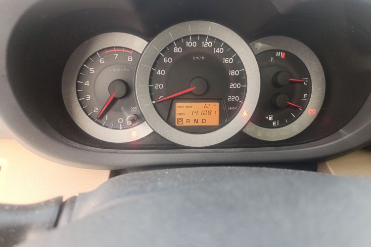 丰田 RAV4荣放 2011款 2.0L 自动豪华版中控内饰15