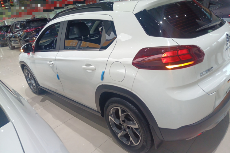 雪铁龙C3-XR 2021款 190THP DCT致尚版车身外观4