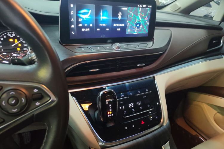 别克GL8 2020款 陆上公务舱 652T 尊贵型局部细节16