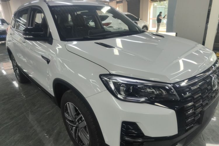 长安CS75 2024款 畅享版 1.5T DCT豪华型车身外观3