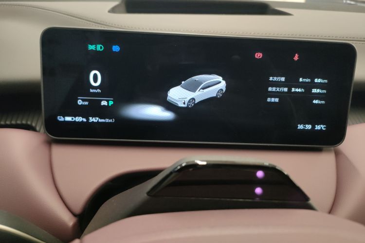 蔚来ET5T 2025款 100kWh Touring中控内饰14