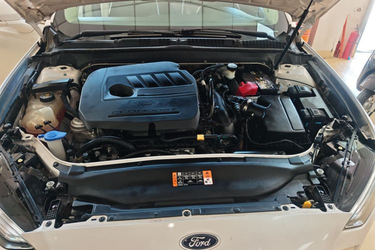 福特 蒙迪欧 2017款 EcoBoost 180 时尚型局部细节24