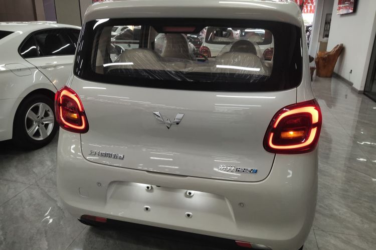 五菱汽车 宏光MINIEV 2025款 四门版 进阶款车身外观6