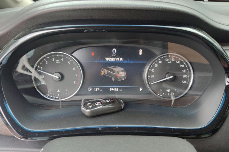 别克GL8 2020款 陆上公务舱 652T 豪华型中控内饰14