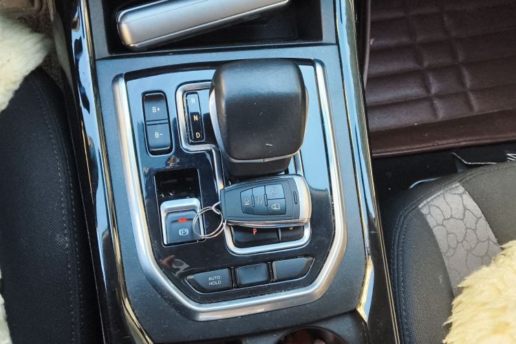 北京汽车 北京EX5 2019款 悦风版中控内饰18